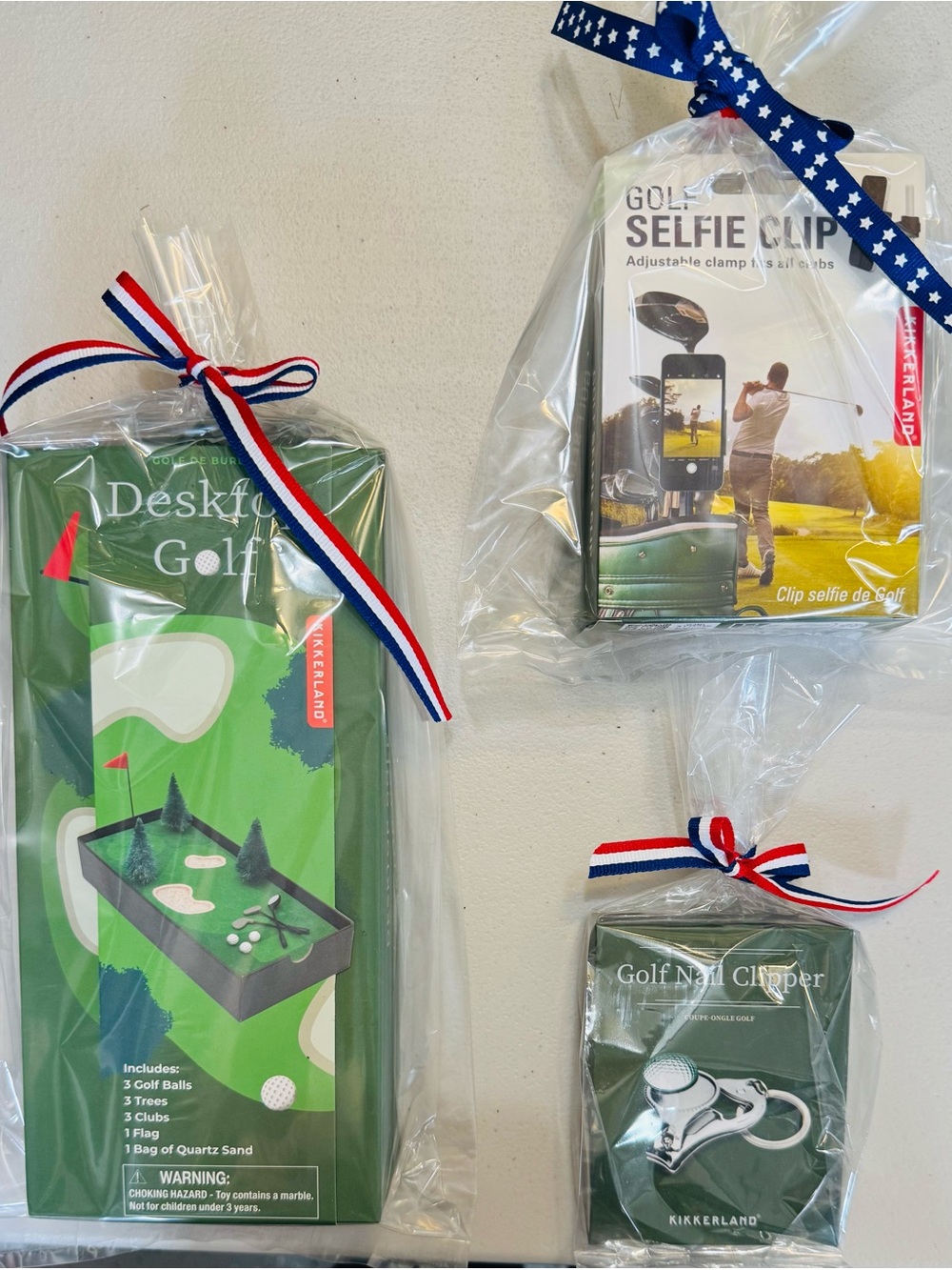 Kikkerland Green Desktop Golf & Golf Selfie Clip Gift Set